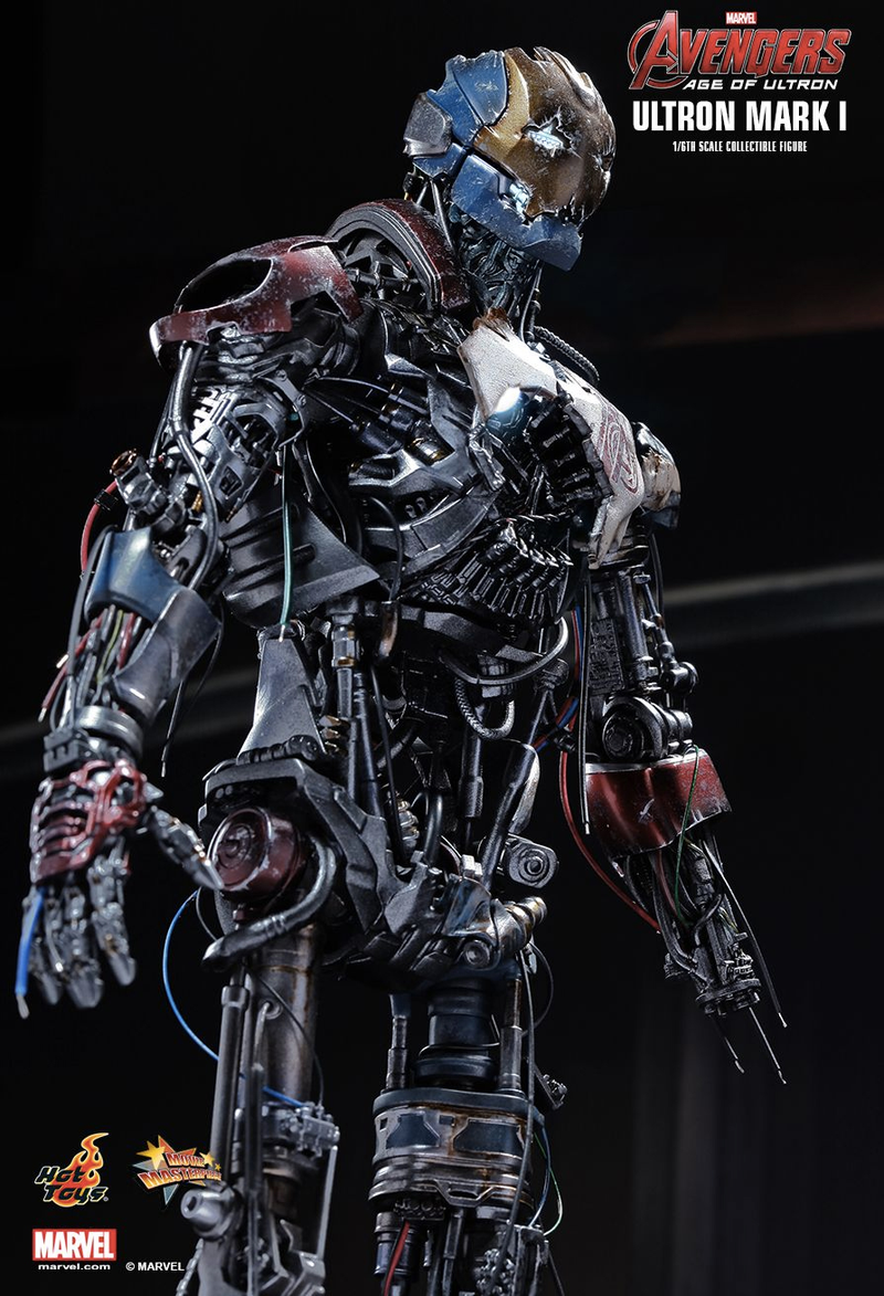 Illustration for article titled This Sixth-Scale Ultron Will Actually Make You Want a Busted Up Figure